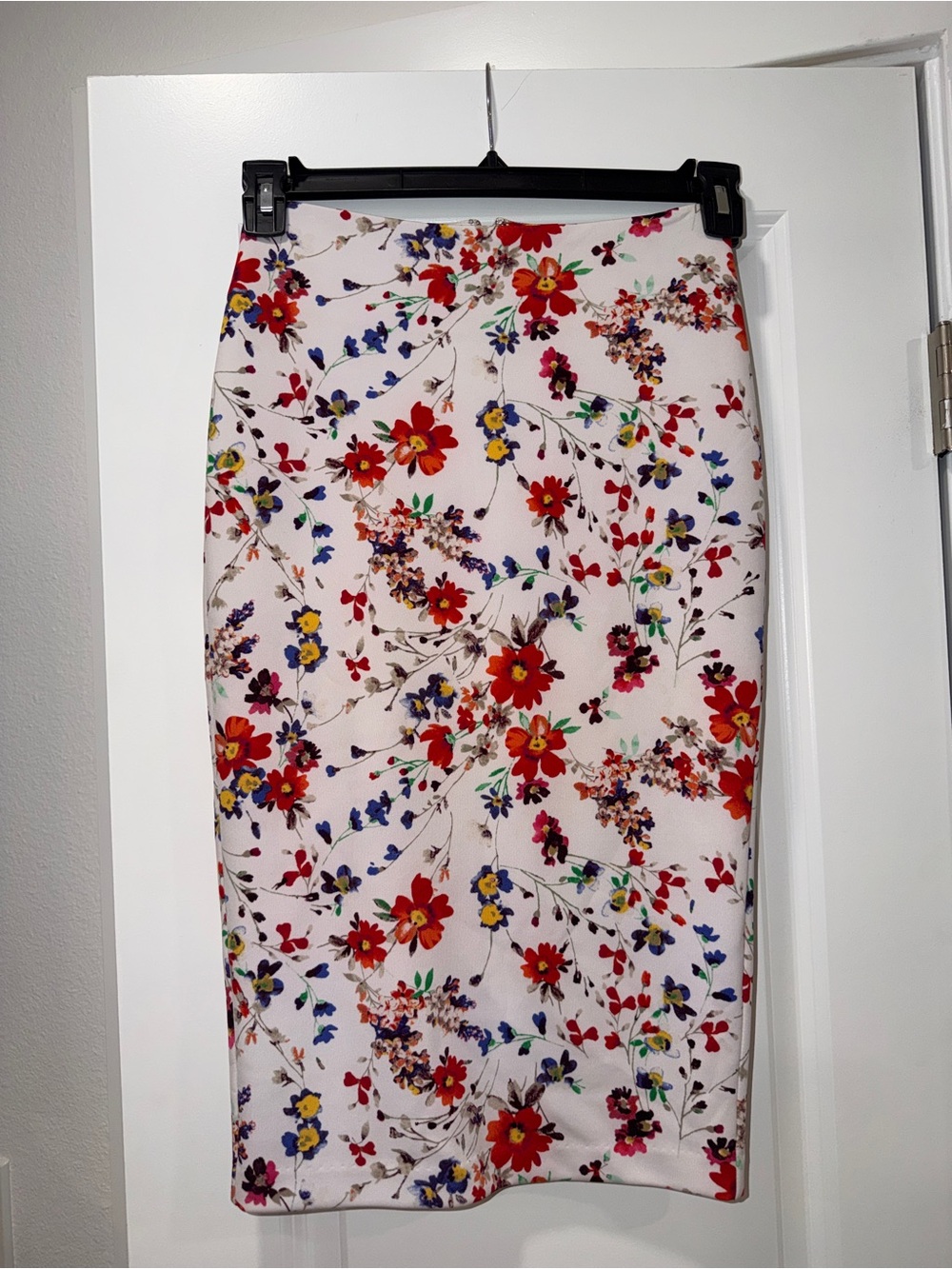 Floral Pencil Skirt - Red floral on white
